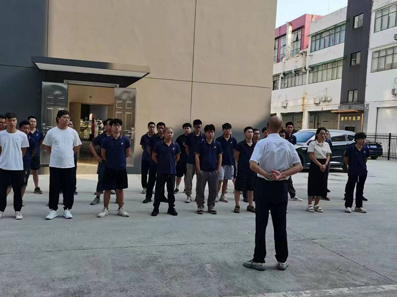 乐鱼网页版页面登录集团公司早会